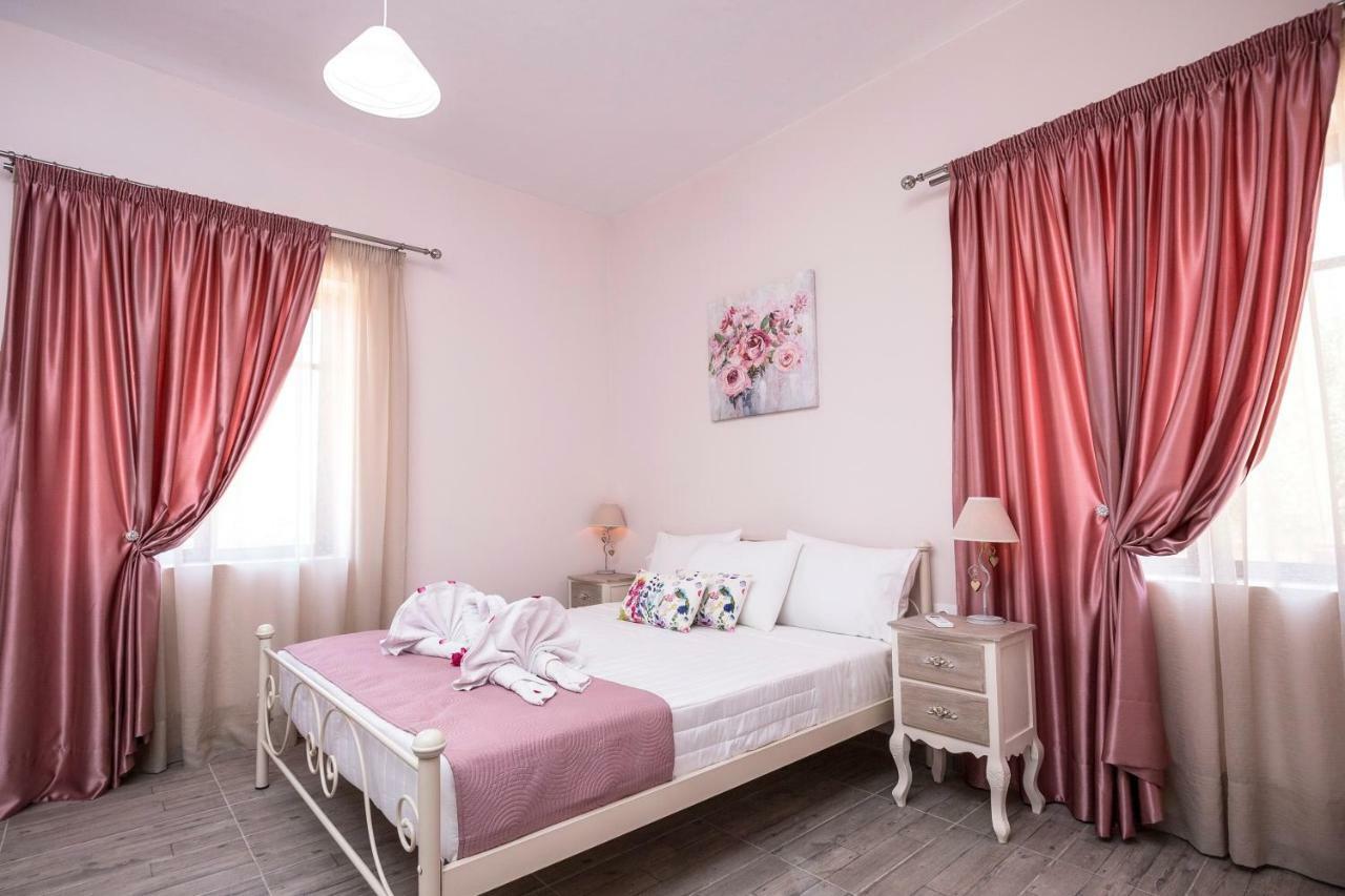 הוילה Plátanos Nepheli Stone House מראה חיצוני תמונה