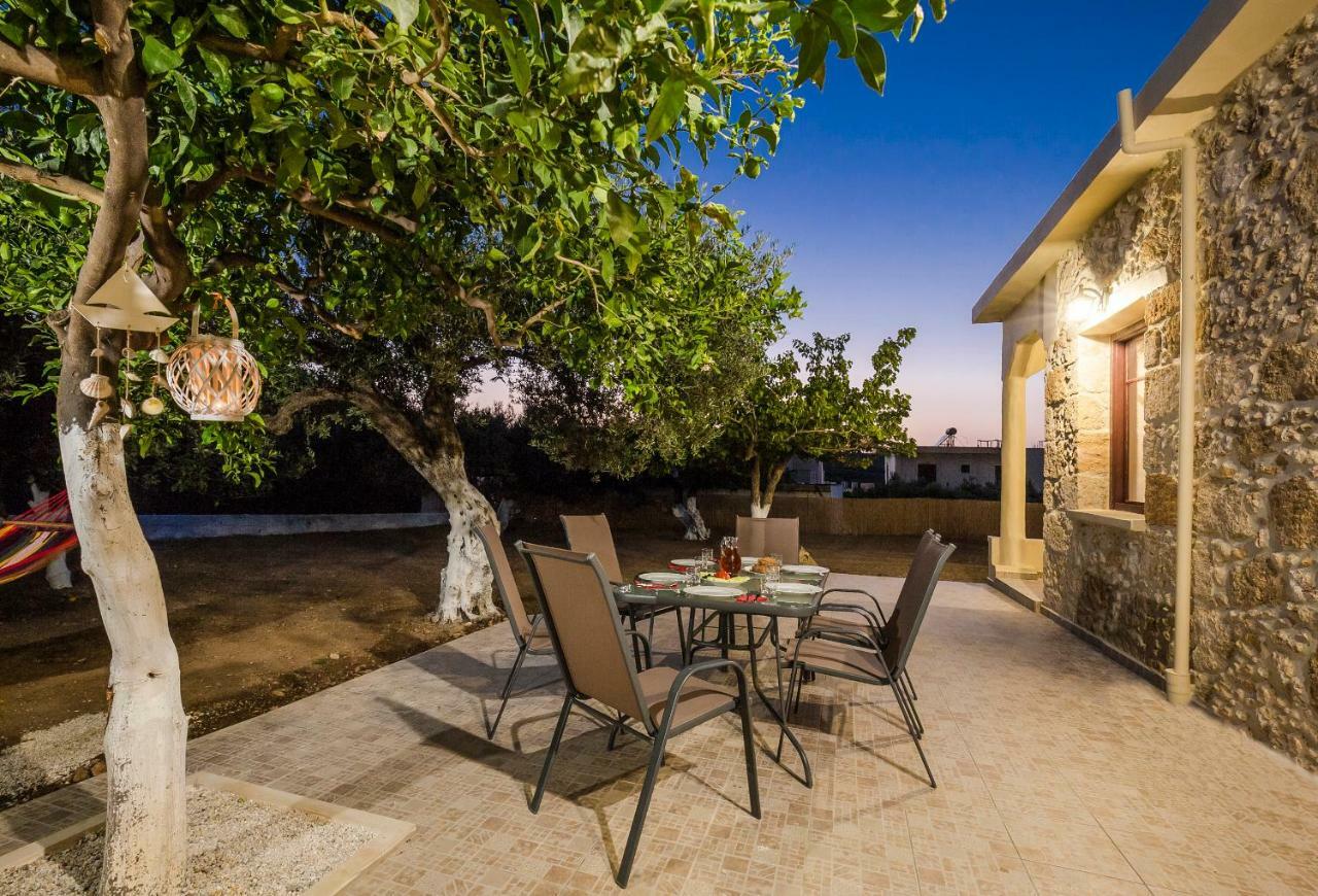 הוילה Plátanos Nepheli Stone House מראה חיצוני תמונה
